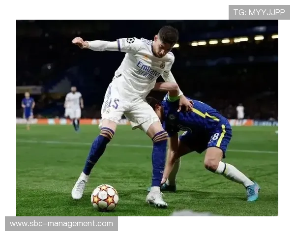 特伦特对位维尼修斯:边路防守能力解析 特伦特对位维尼修斯:边路防守能力解析